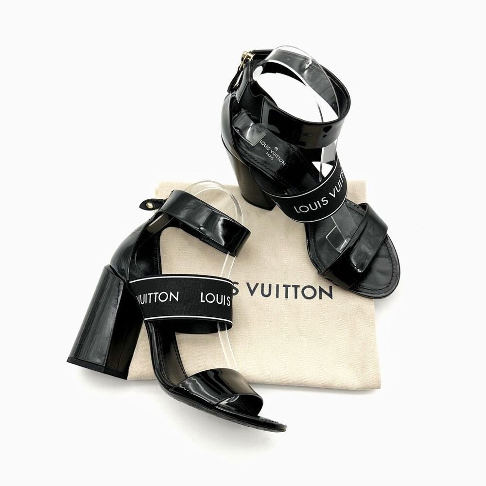 LOUIS VUITTON Trail Black Patent Leather Logo Sandal Size 37 Block Heel
